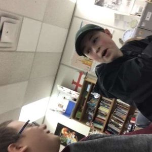 Meet your Posher, Ray